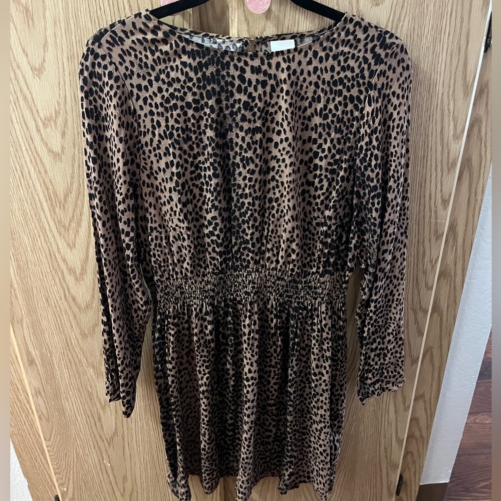 Leopard print long sleeve dress